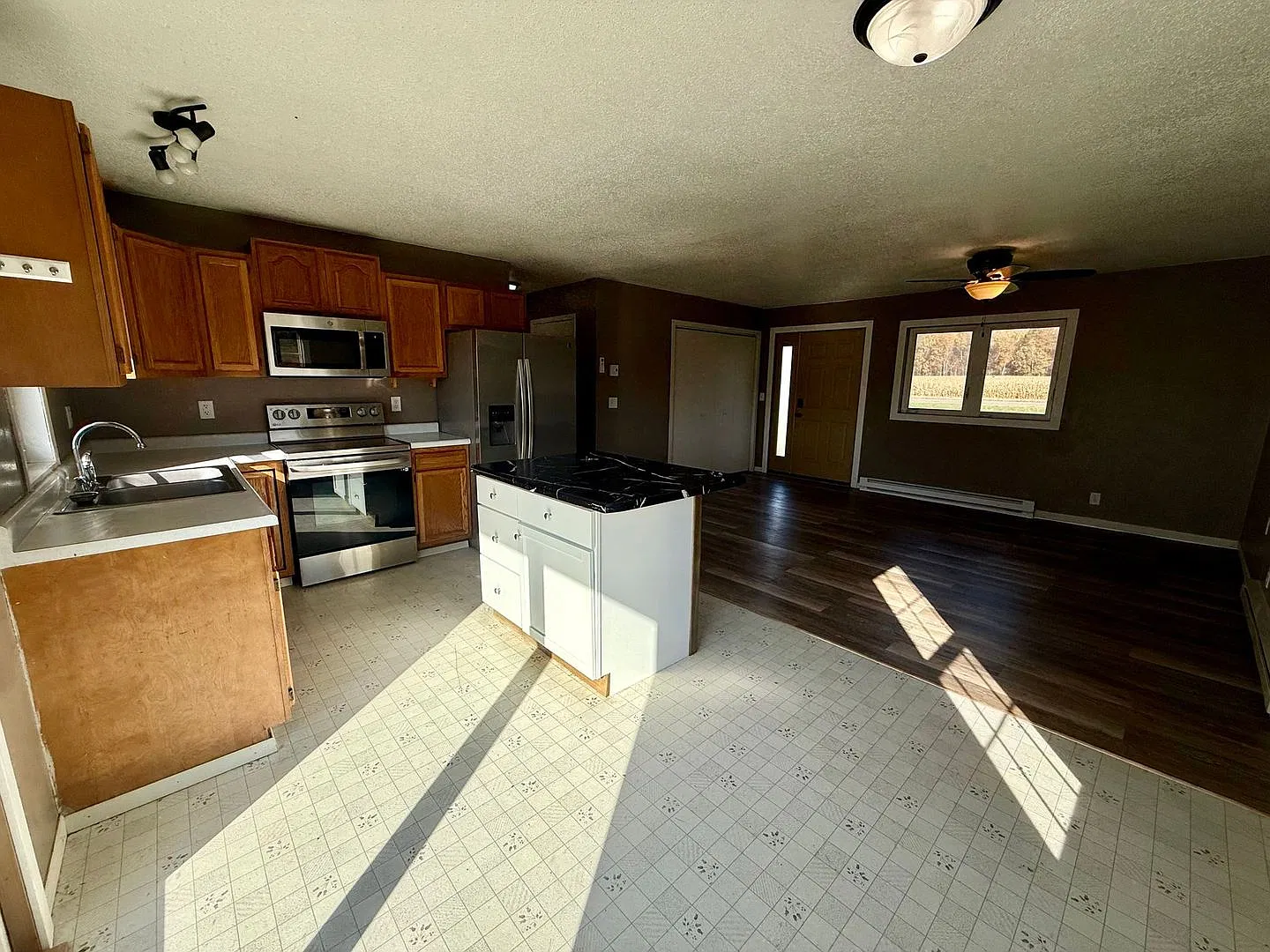 W4913 Pine Avenue — Photo 3