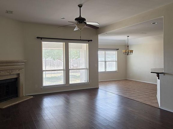 2nd image of 5719 San Saba Ave