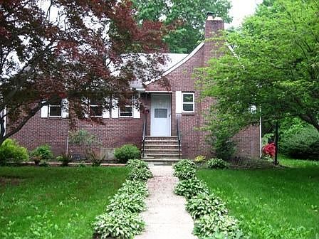 2nd image of 145 Euclid Ave
