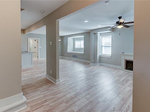 4th image of 3309 S Benton Ave