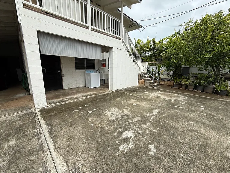 234 Oneawa St #B — Photo 9