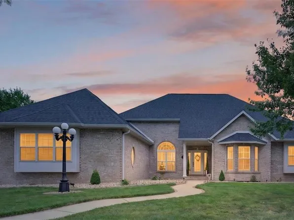 1693 Lancaster Dr, O Fallon, IL 62269