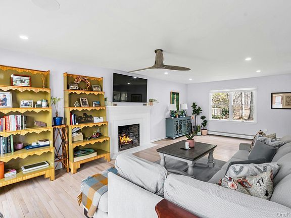 5th image of 5845 N Bayview Road