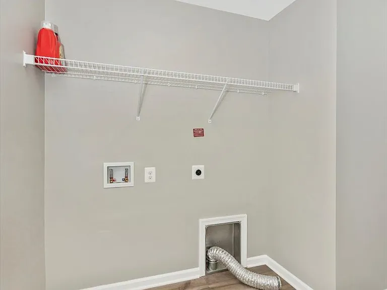 42 Eakins Ln — Photo 35