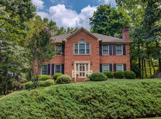 5430 Cavalier Dr, Roanoke, VA 24018