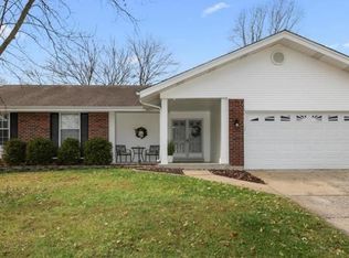 2713 Sundowner Dr, Saint Charles, MO 63303