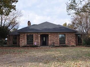 190 Robinson Rd, Combine, TX 75159