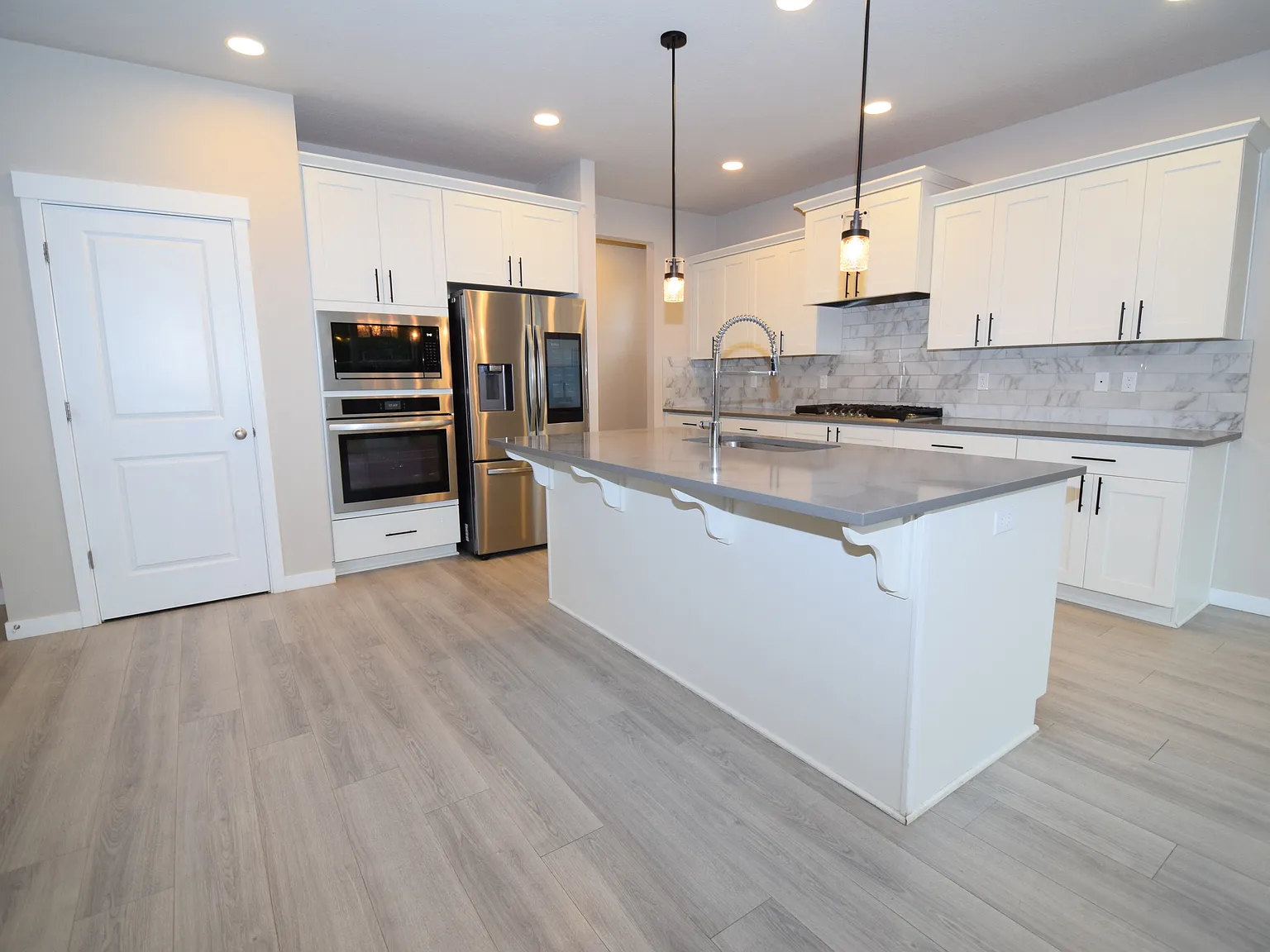 1690 S Quartz Dr - 1 — Photo 4