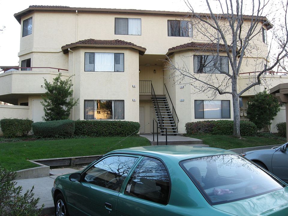 Down Stairs-Corner Unit