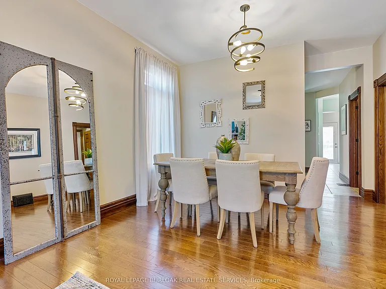 107 Catharine St S #MAIN FLR — Photo 8