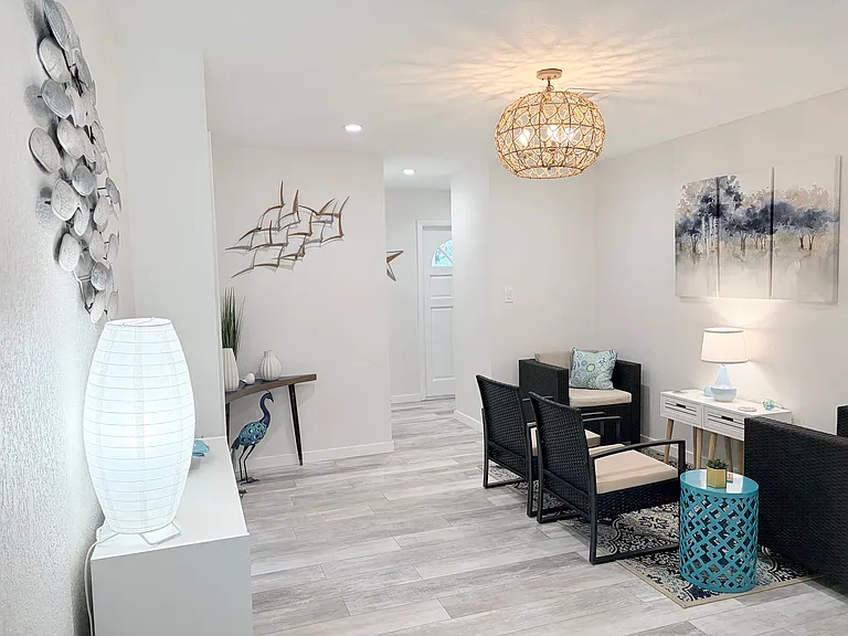 278 Pine Tree Dr — Photo 14
