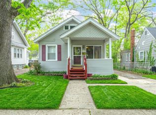 220 Farmdale St, Ferndale, MI 48220
