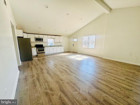 4th image of 108 Philadelphia Rd