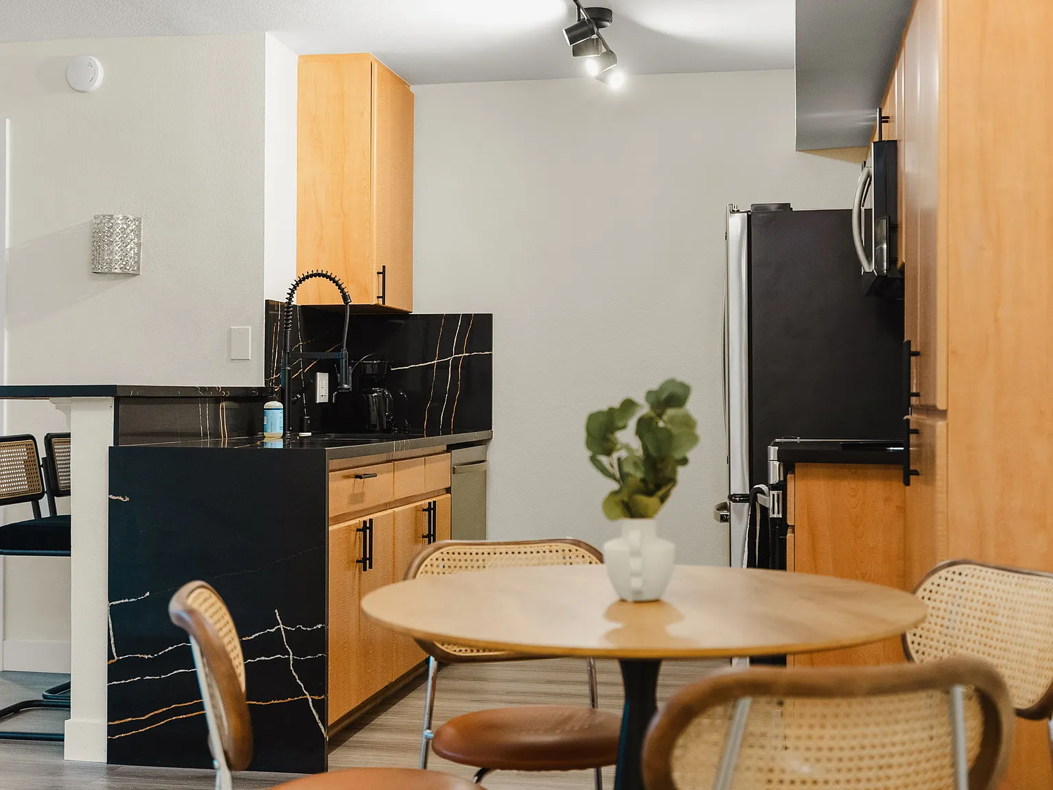 1435 India St — Photo 3