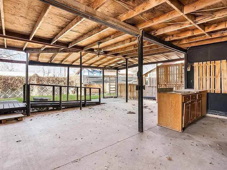 3007 W Gerald Ave — Photo 8