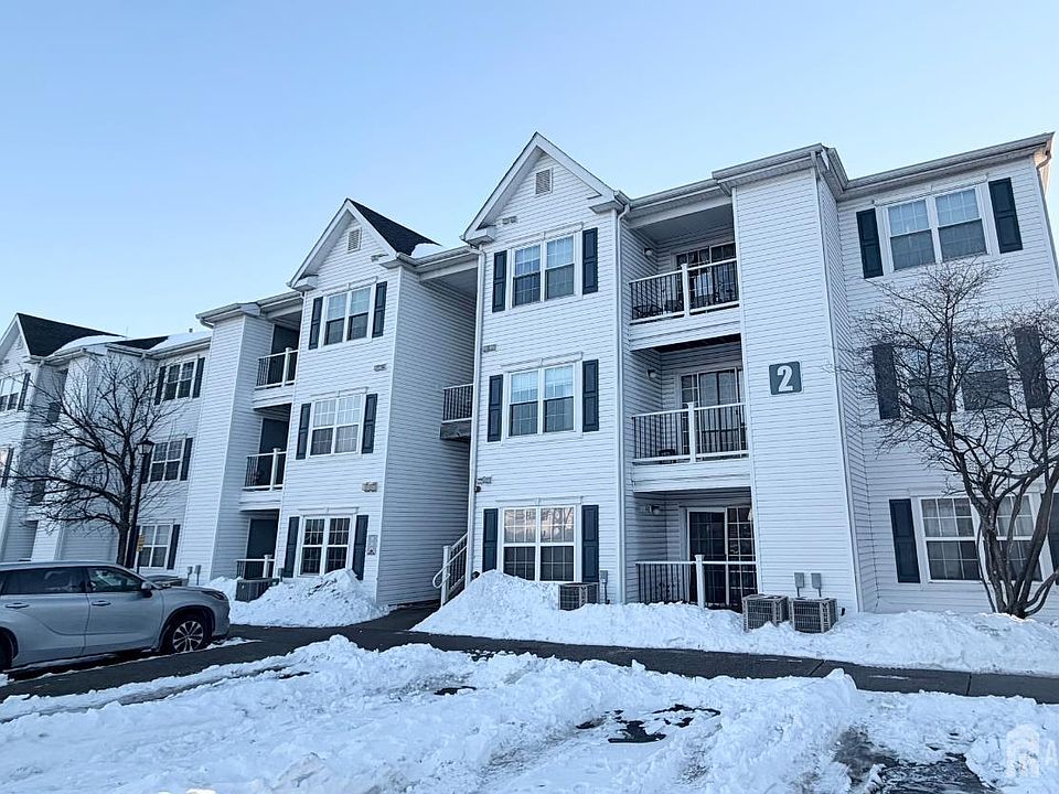 1st image of 226 Waterford Dr