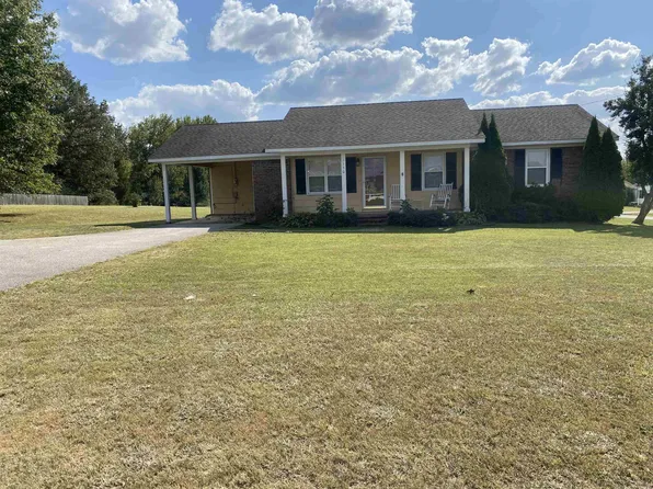 1150 Buena Vista Rd, Huntingdon, TN 38344