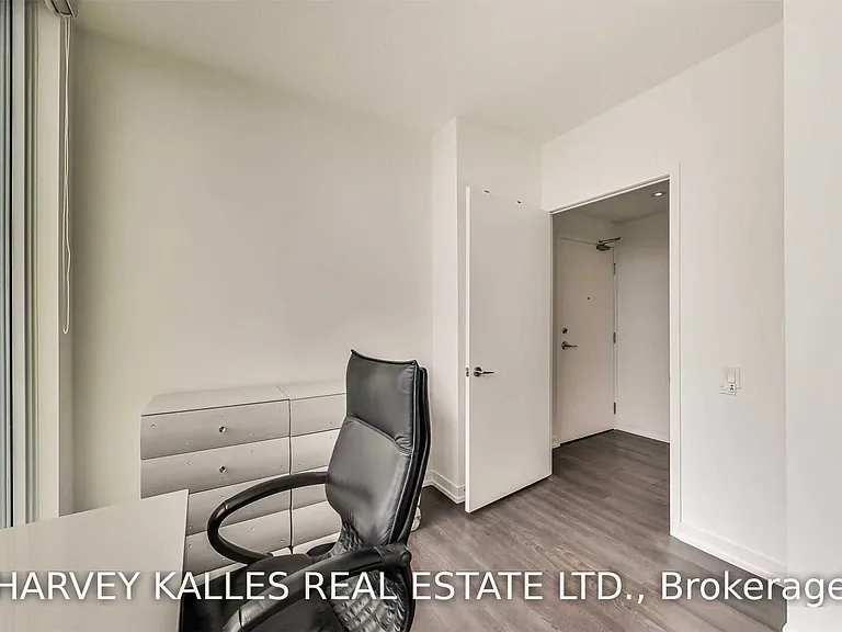 898 Portage Pkwy #5902 — Photo 25