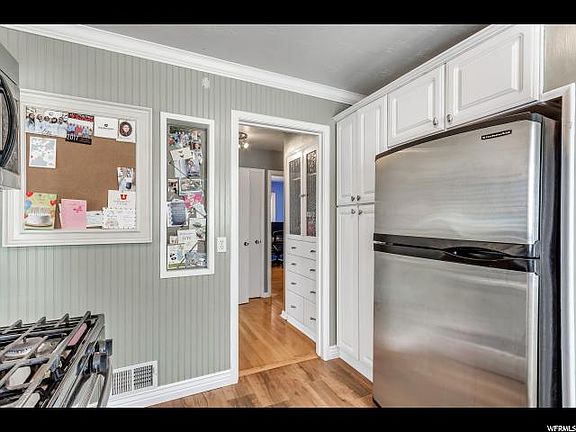 5th image of 1607 E Parkway Ave