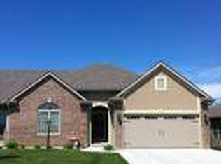 4502 Stonebridge Dr W, Saint Joseph, MO 64505