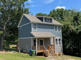 102 Oscar Ln, Asheville, NC 28806