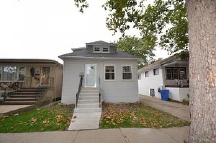 1st image of 3222 N Oleander Ave