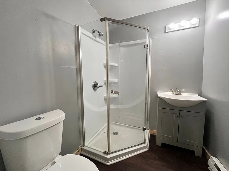 1037 Orchard St — Photo 9
