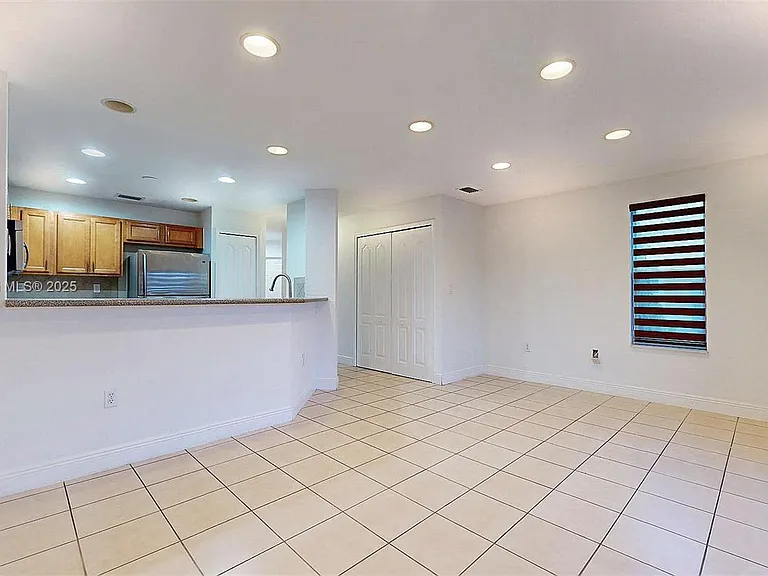 12819 SW 31st Ct — Photo 6