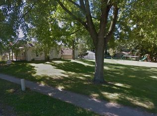 513 S Dement Ave, Dixon, IL 61021