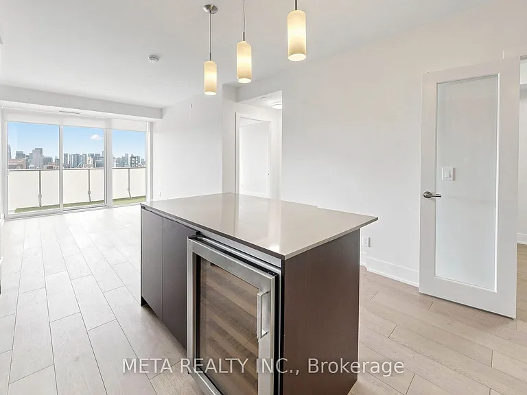 200 Bloor St W #2502 — Photo 12