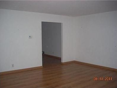 3rd image of 9613 Parsifal Pl NE