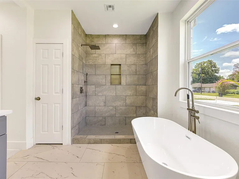 508 Georgia St — Photo 21