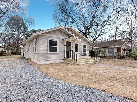 3rd image of 1815 Scott St