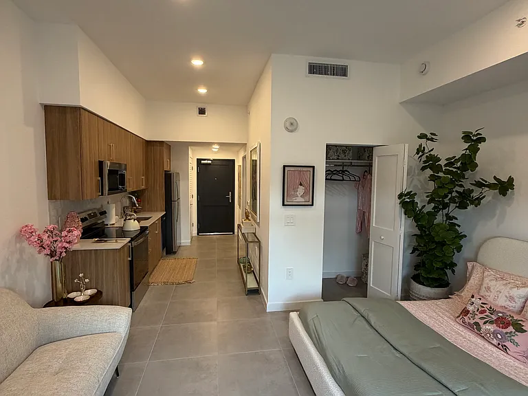 2247 Jackson St #S — Photo 9