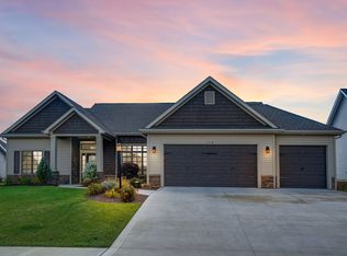 719 Pentolina Dr, Fort Wayne, IN 46845
