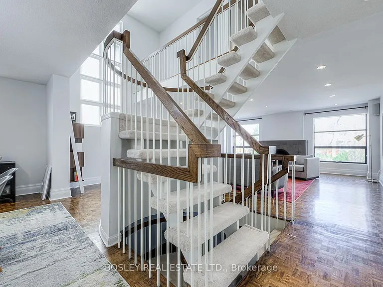 98 Sherwood Ave — Photo 22