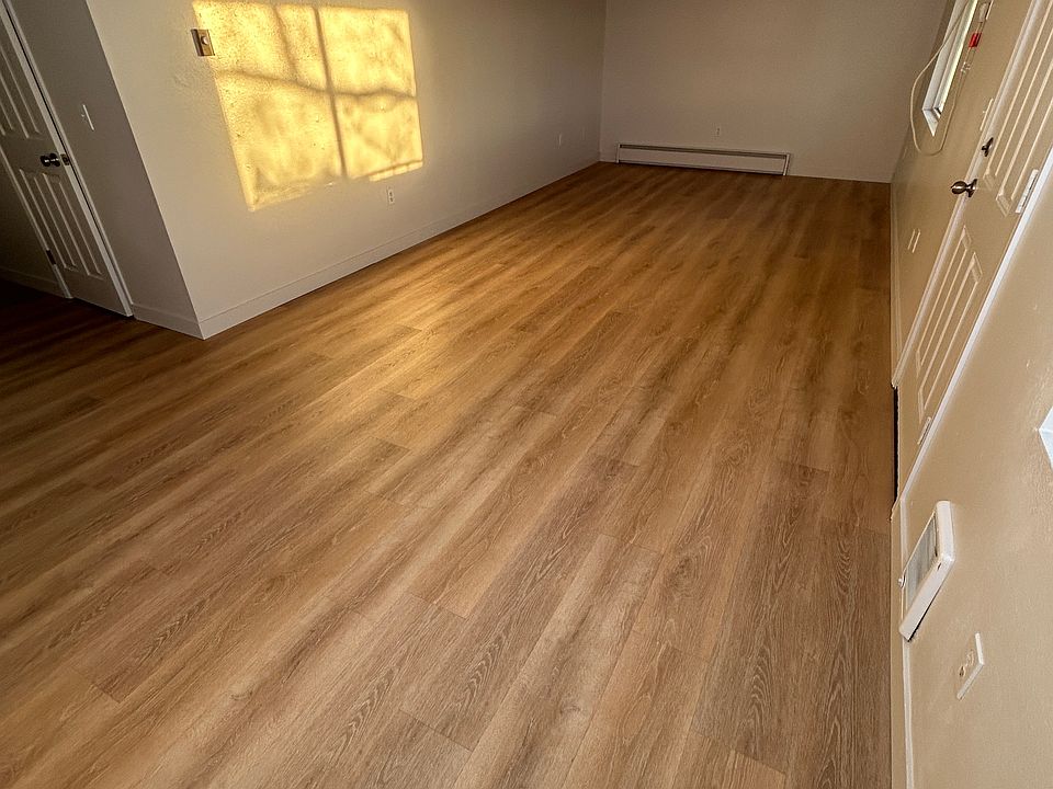 1st image of 715 N 25th Ct #4