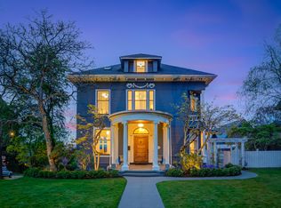 2736 Broadway E, Seattle, WA 98102