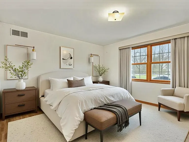 1248 S Lawler Ave — Photo 24