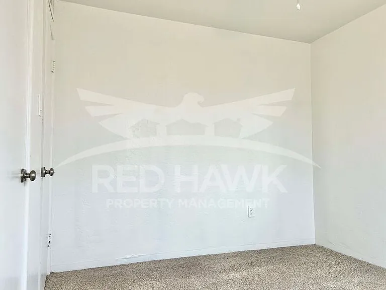 751 W 3rd Pl — Photo 21