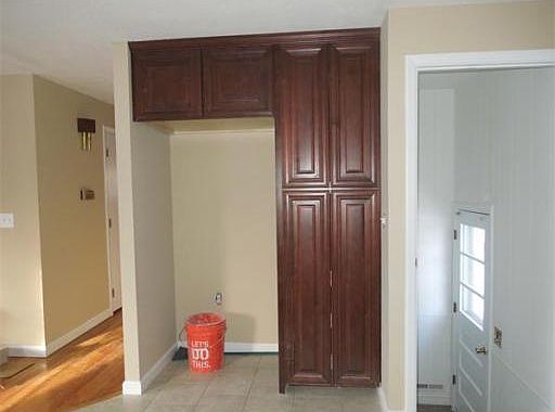 3rd image of 4 Vassar Dr