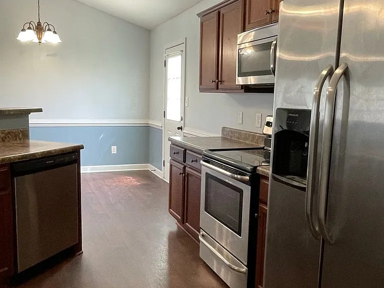 204 Misty Cove Ct — Photo 11