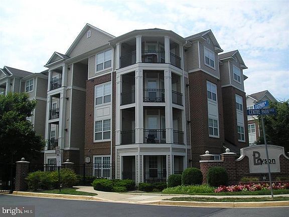 3rd image of 12949 Centre Park Cir APT 305