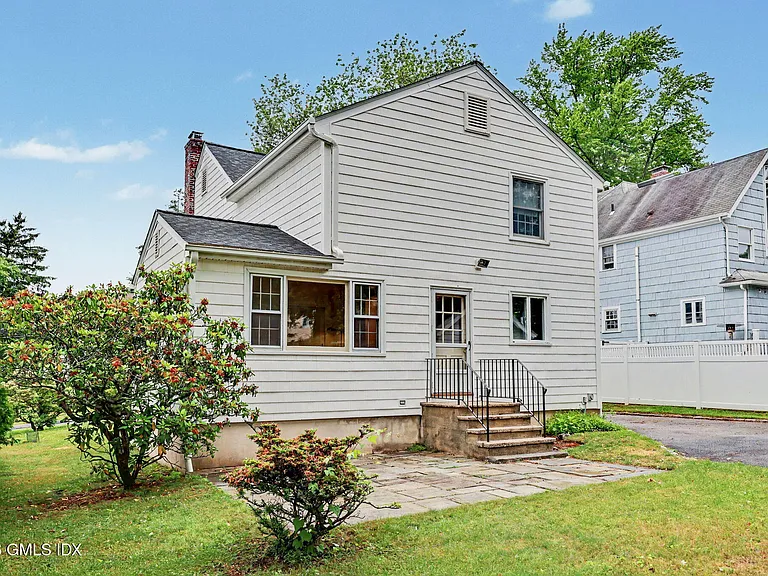 31 Hassake Rd — Photo 11