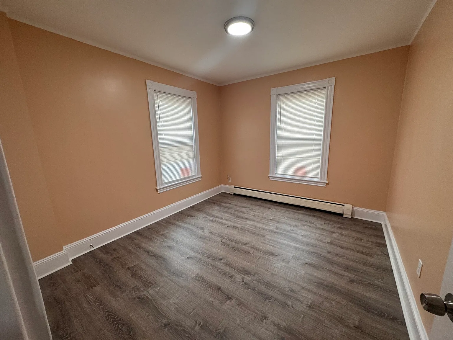 2 bed, 1.0 bath, $2,500 — Photo 3