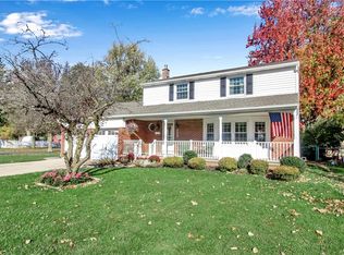 313 Cottonwood Dr, Buffalo, NY 14221