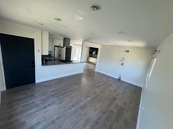 5th image of 4075 Beta St