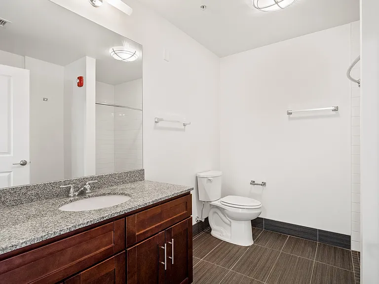 101 S Ellwood Ave — Photo 35