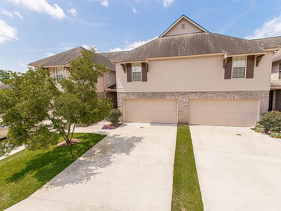 4th image of 18117 Pinehurst Dr