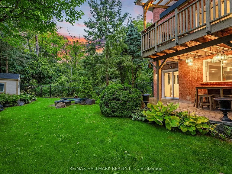 410 Clearmeadow Blvd — Photo 3